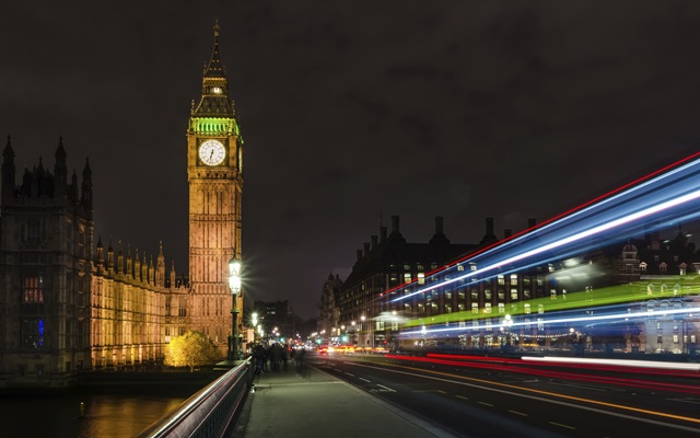 iStock_000059013658XLarge_London_BigBen_night